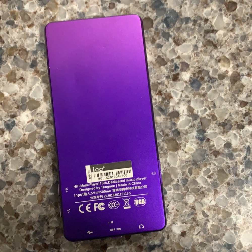 MP3 player - Picture 2 of 3